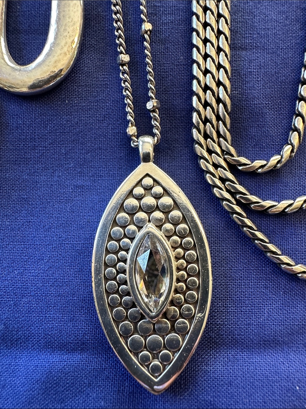 Brighton Bundle! Silver-Tone Necklaces x4 & Silver-Tone Earrings x2 Pair - Picture 4 of 10